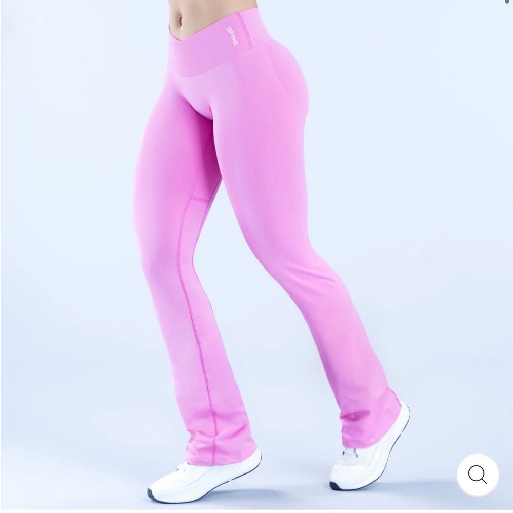 Brand new Dfyne flare leggings